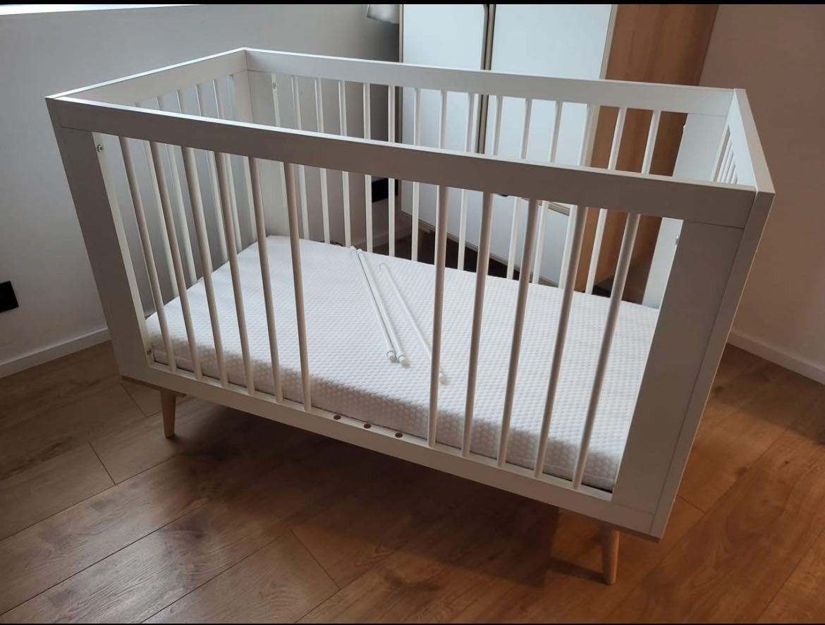 Baby bed crib, Kinderen en Baby's, Babywiegjes en Ledikanten, Ophalen, Gebruikt