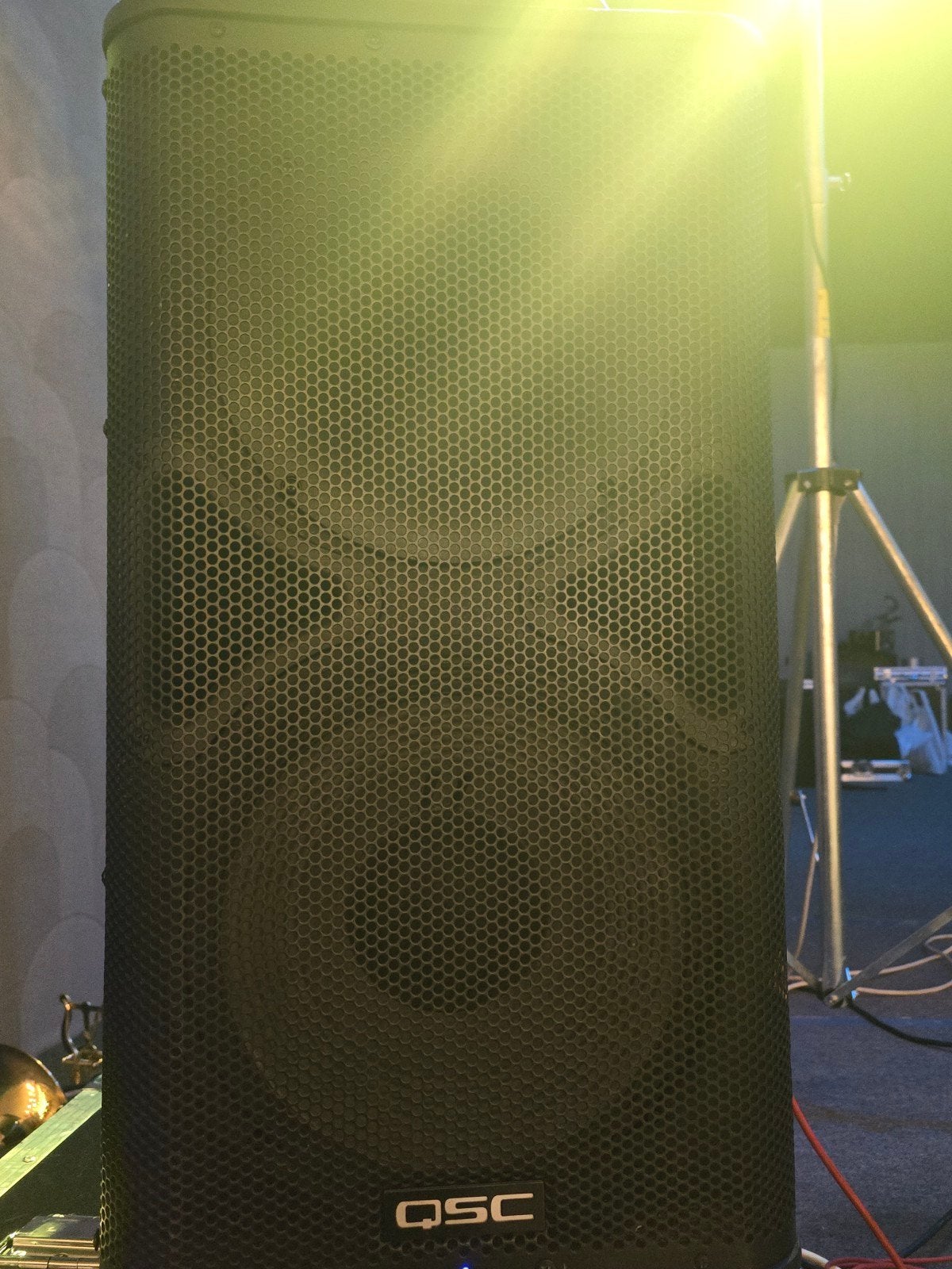 sono QSC SubK118 + 2 Hpr 12, Enlèvement, Neuf, Kit d'enceintes, Autres marques