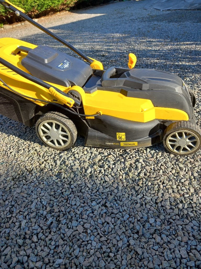 Tondeuse, Jardin & Terrasse, Tondeuse rotative, 40 à 49 cm, Tondeuses à gazon électriques, Comme neuf