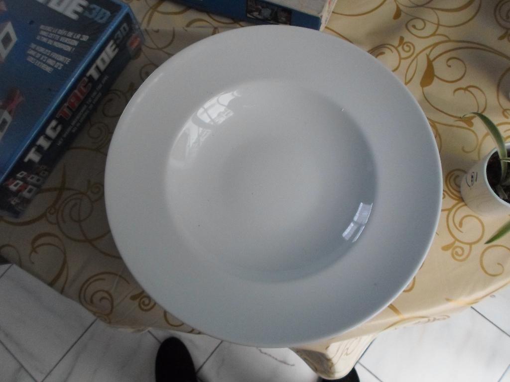 (5 nieuwe extra grote witte borden, Huis en Inrichting, Keuken | Servies, Ophalen, Nieuw, Bord(en)