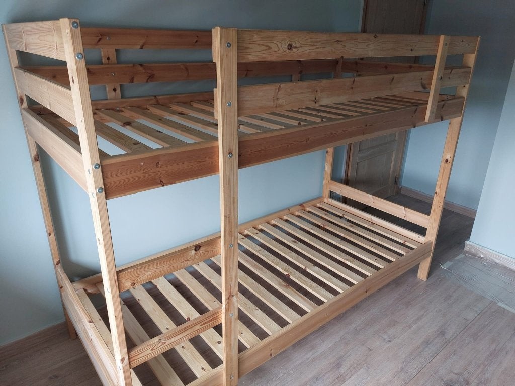 Stapelbed Ikea met 2 matrassen, Ophalen, Gebruikt, Stapelbed