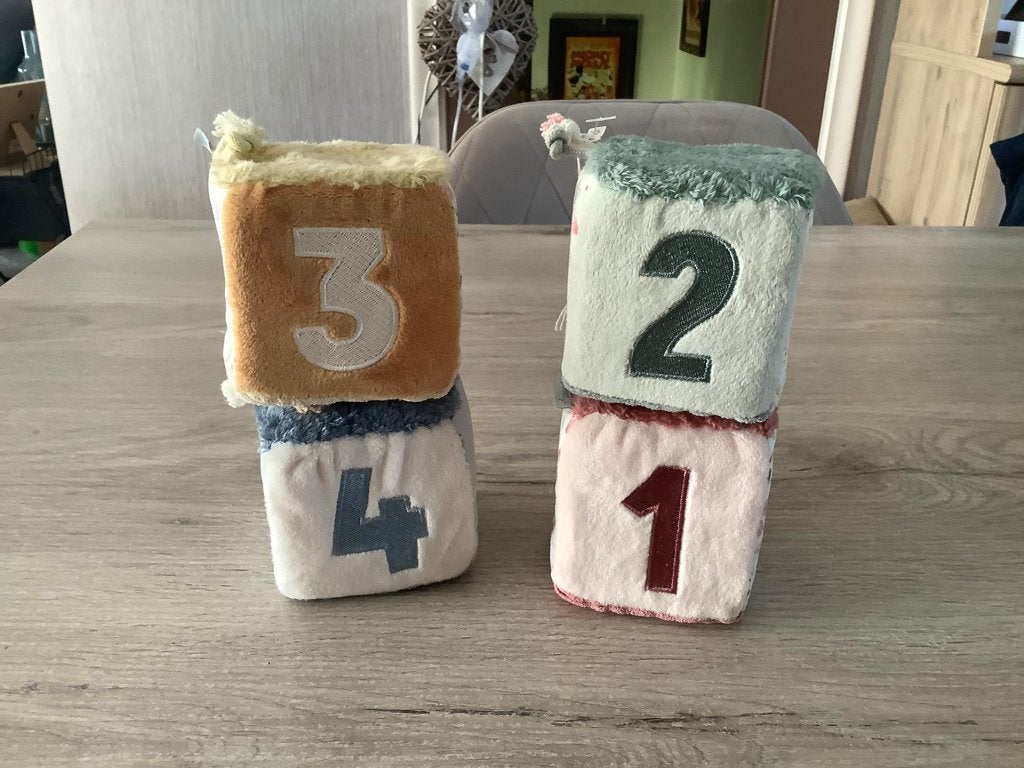Cubes d'activités en peluche Little Dutch (8x8 cm), Enfants & Bébés, Enlèvement ou Envoi, Comme neuf, Autres types