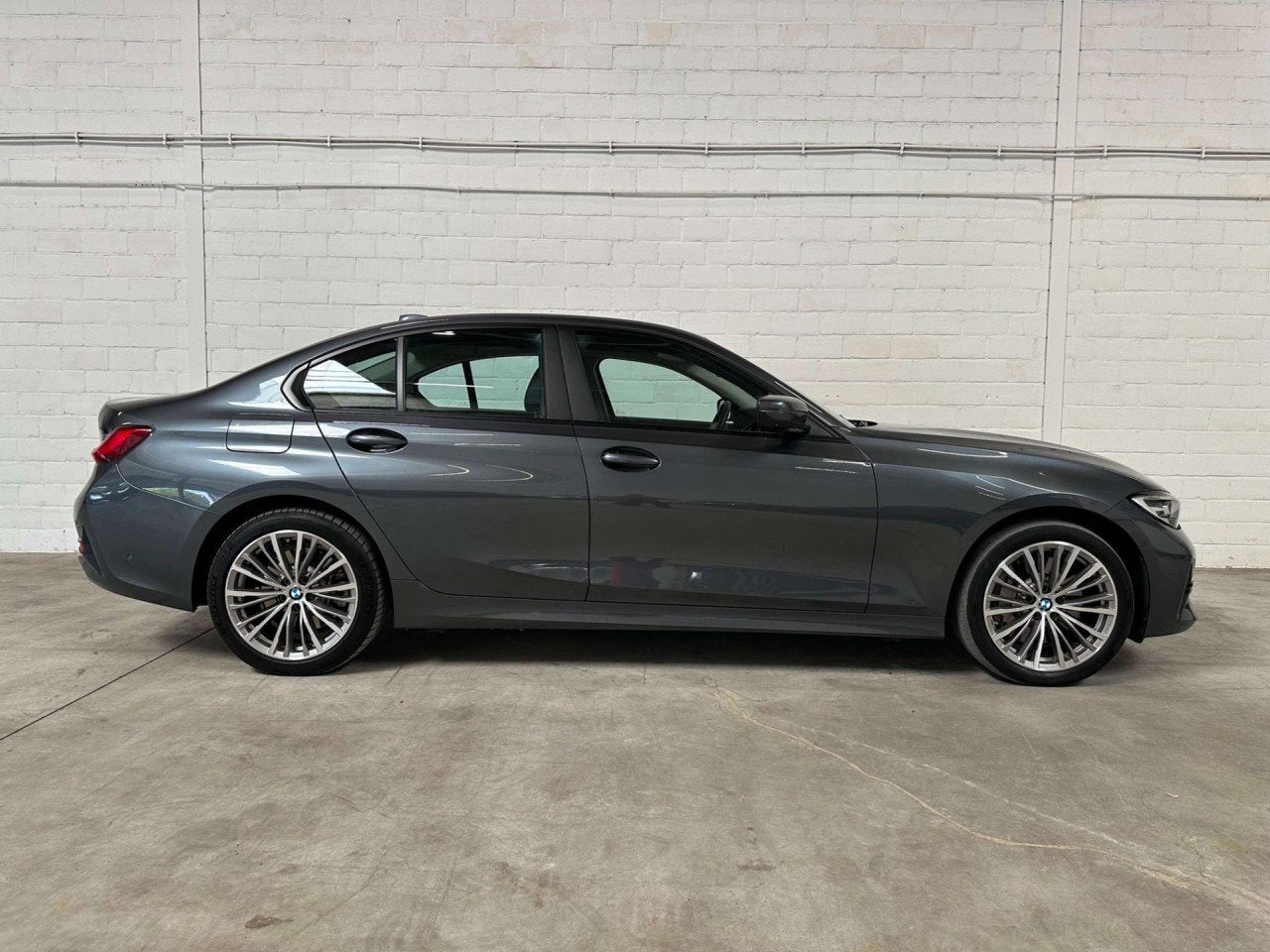 BMW 3 Serie 330 Berline 330e Advantage (automatique), Argent ou Gris, Achat, Entreprise, Noir