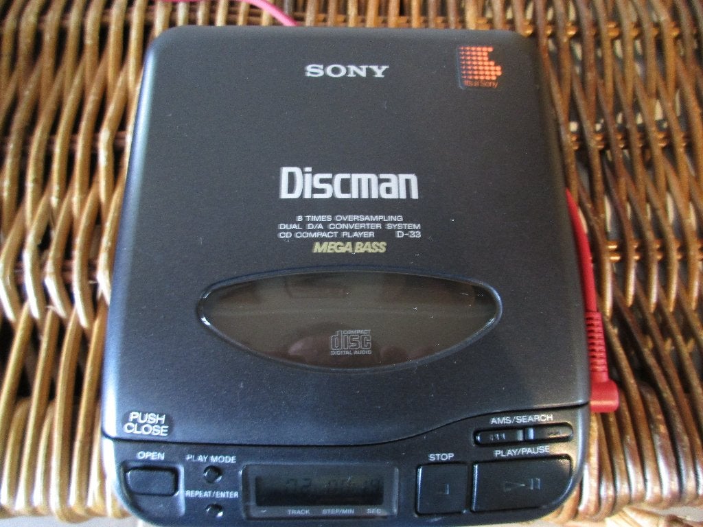 discman SONY D-33 JAPAN, Enlèvement ou Envoi, Discman