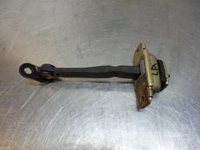 Butée 4portes arrière gauche d'un Hyundai Matrix (Matrix 0, -, Utilisé, Hyundai, -