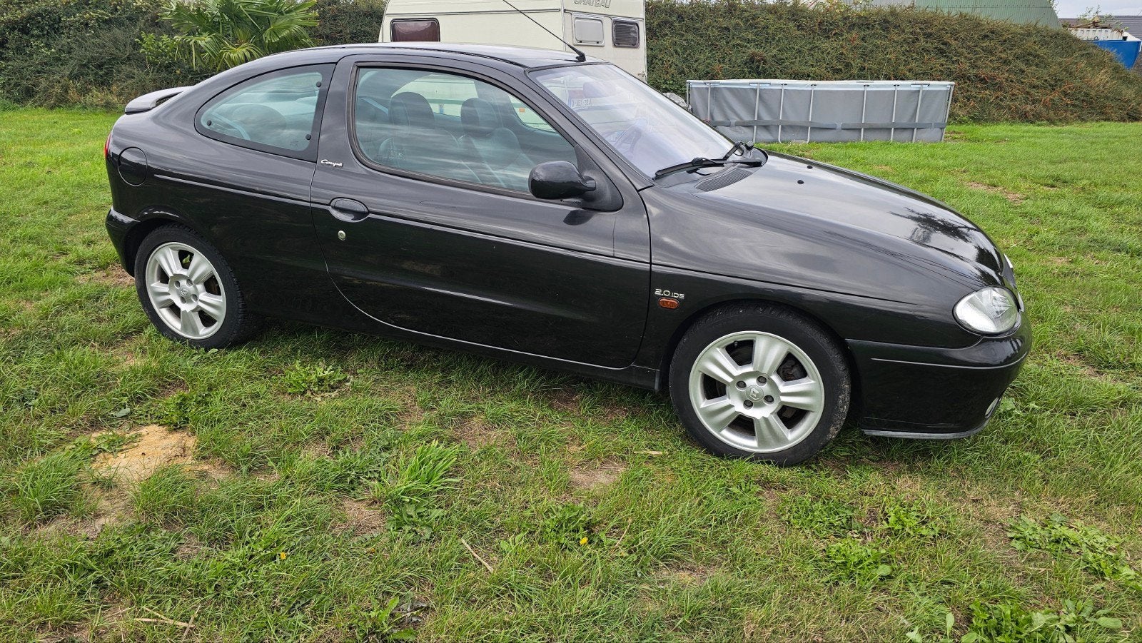 Renault megane coupe 2.0 Ide, Auto's, Voorwielaandrijving, 4 zetels, 4 cilinders, Zwart