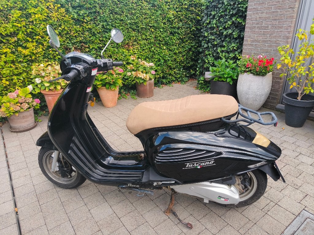Neco Tuscano 125cc, Fietsen en Brommers, Brommers | Overige merken, Gebruikt, 125 cc, Ophalen, Overige merken