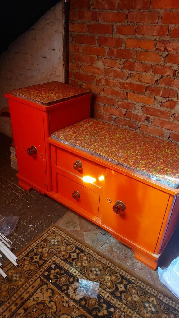Antieke commode met marmeren tablet, Antiquités & Art, Antiquités | Meubles | Armoires, Enlèvement