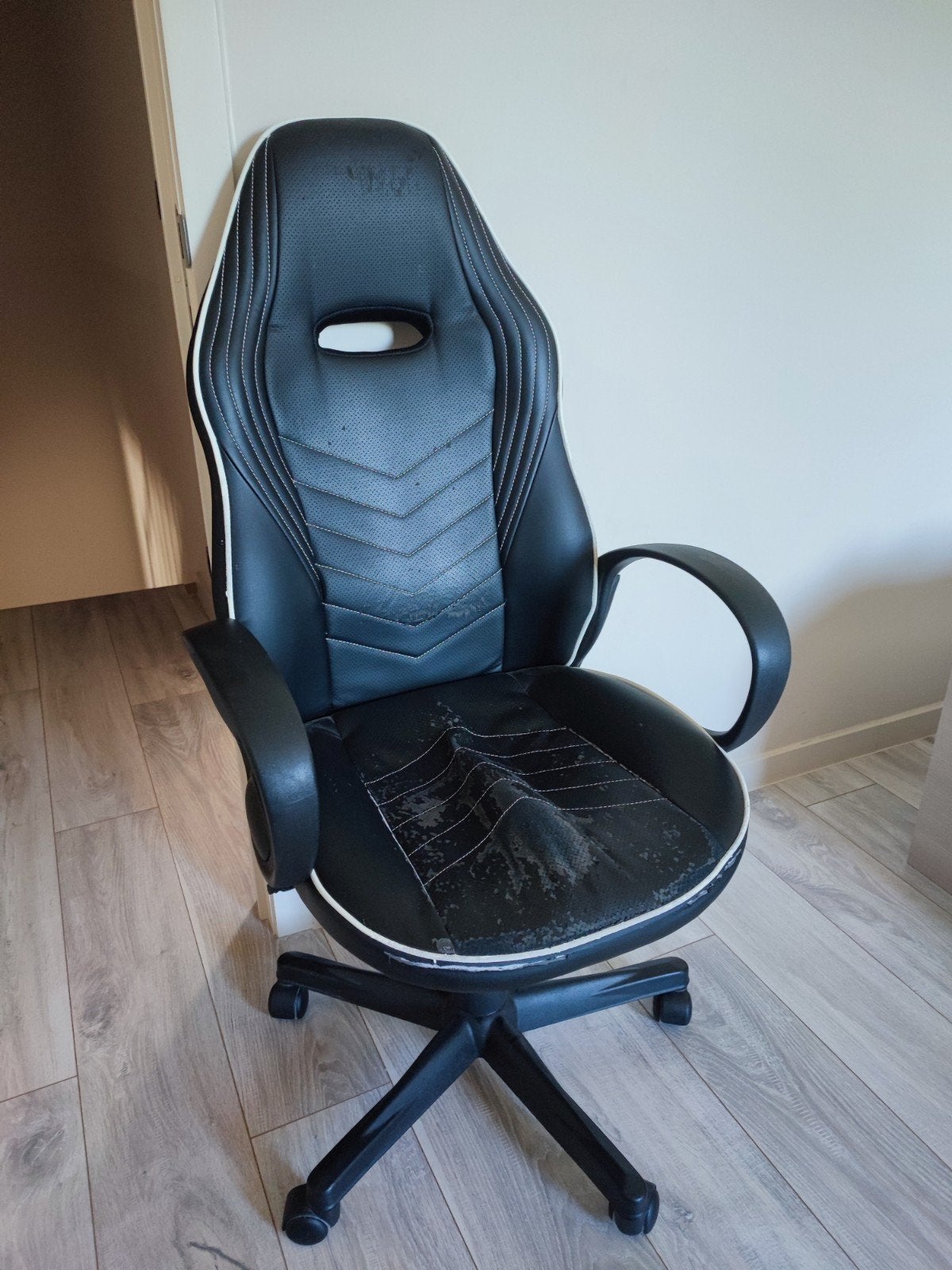 Chaise de gaming/chaise de bureau 62x66x121cm aspect cuir, Maison & Meubles, Enlèvement, Ergonomique, Blanc, Chaise de bureau