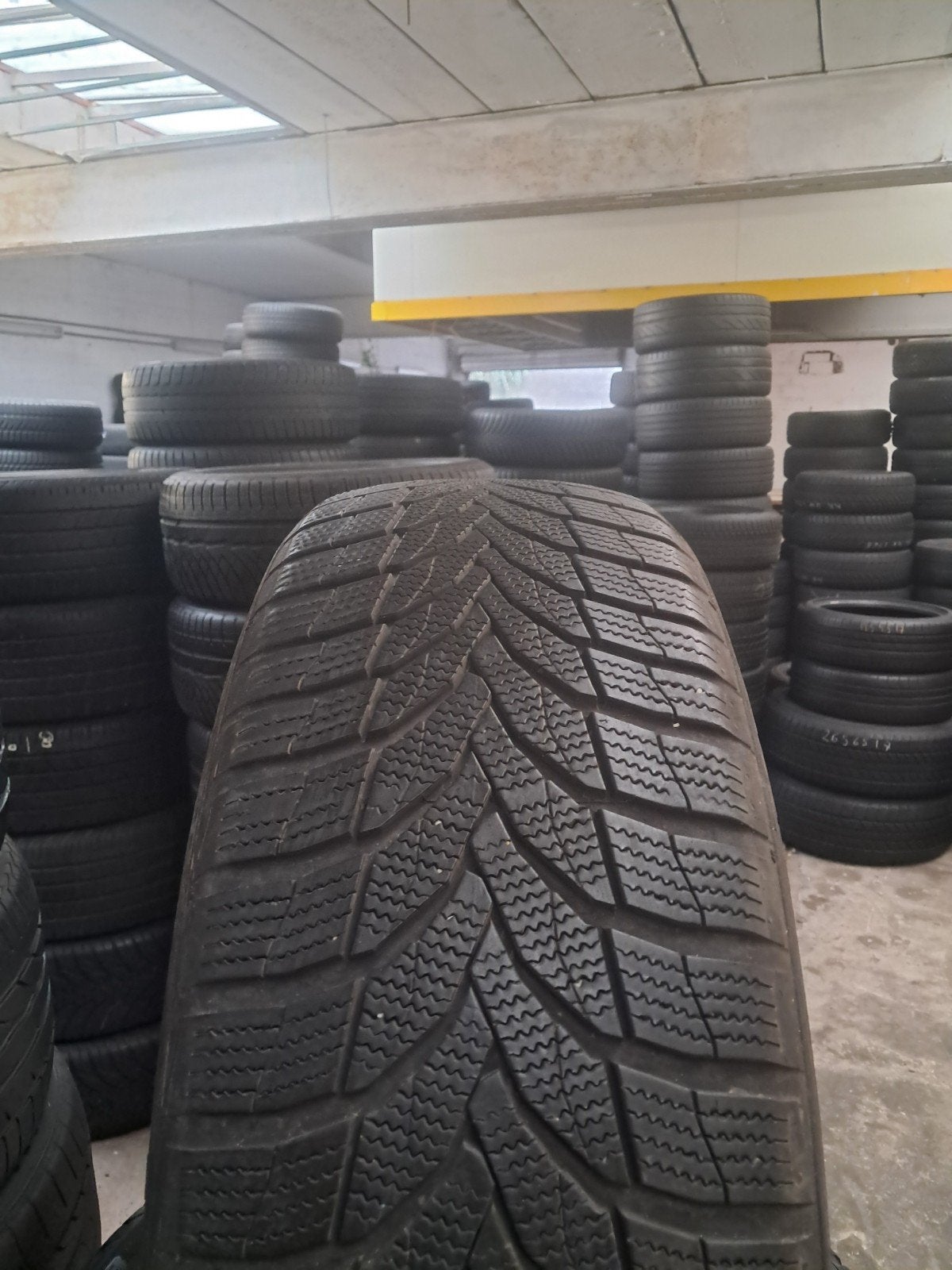 23555r19 235 55 r19 235/55/19 Nexen Dunlop Hiver avec montag, Enlèvement ou Envoi