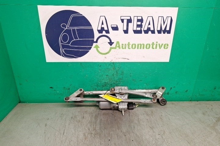 MOTEUR + TRINGLERIE ESSUIE GLACE AVANT Seat Ibiza IV (6J5), Robert Bosch AG, Utilisé, Seat, Robert-Bosch-Allee 1
74232  Abstatt, DE