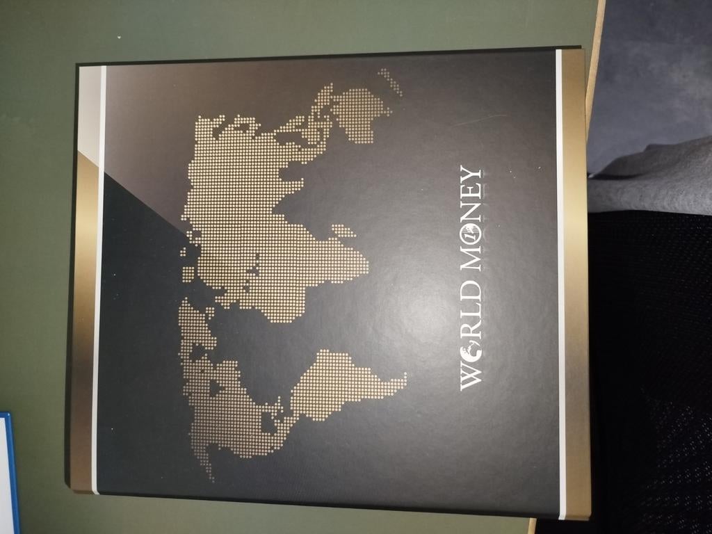 World money collection, Ophalen