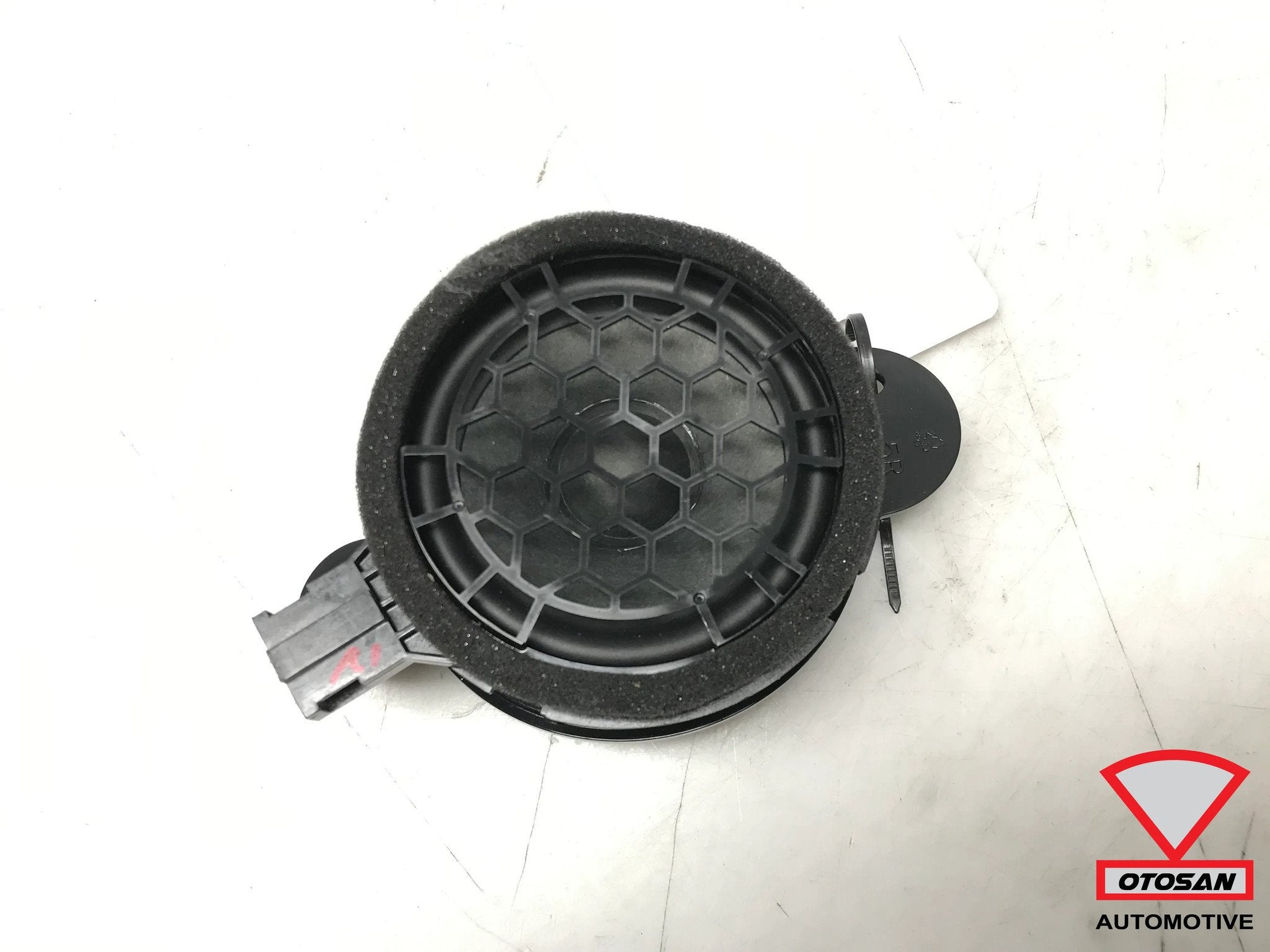 Audi A3 8V B&O Bang & Olufsen Speaker 8V4035709, Gebruikt, AUDI AG, Auto-Union-Strasse 1
85045  Ingolstadt, DE, Audi