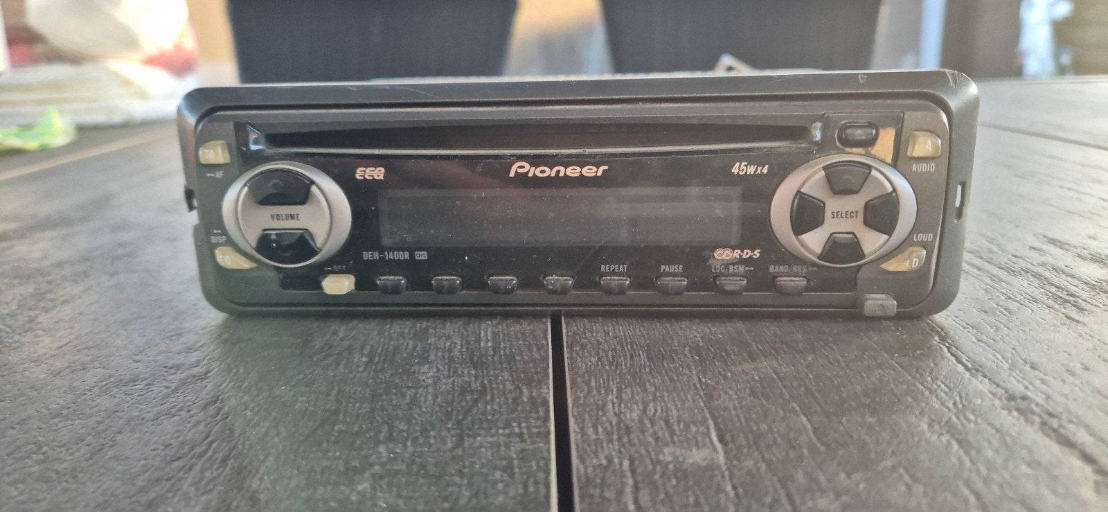 Pioneer autoradio, Enlèvement
