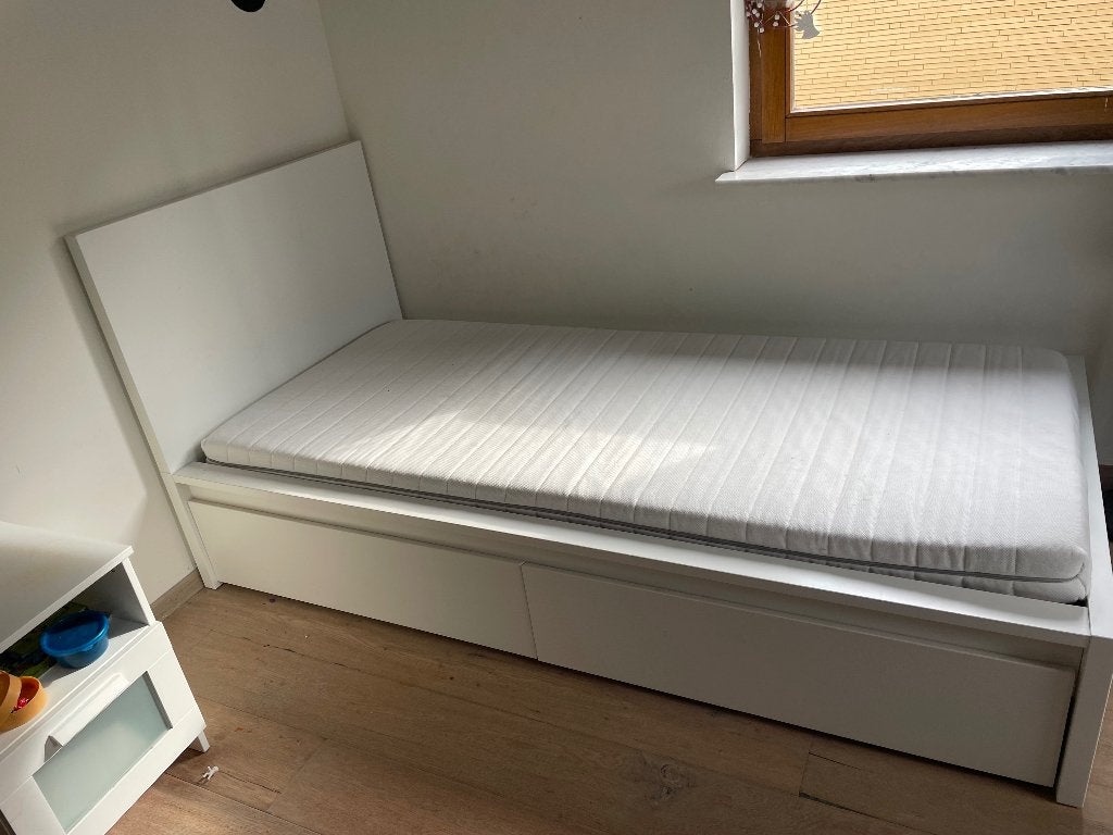 Eenpersoonsbed zonder matras, Ophalen, Zo goed als nieuw, Eenpersoons, Wit
