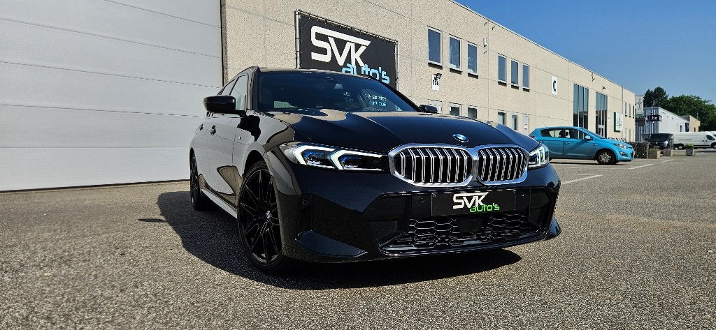 Bmw 318iA//M-Pakket//Pano//Topstaat..., Auto's, Automaat, Elektronische parkeerrem, 4 cilinders, Zwart