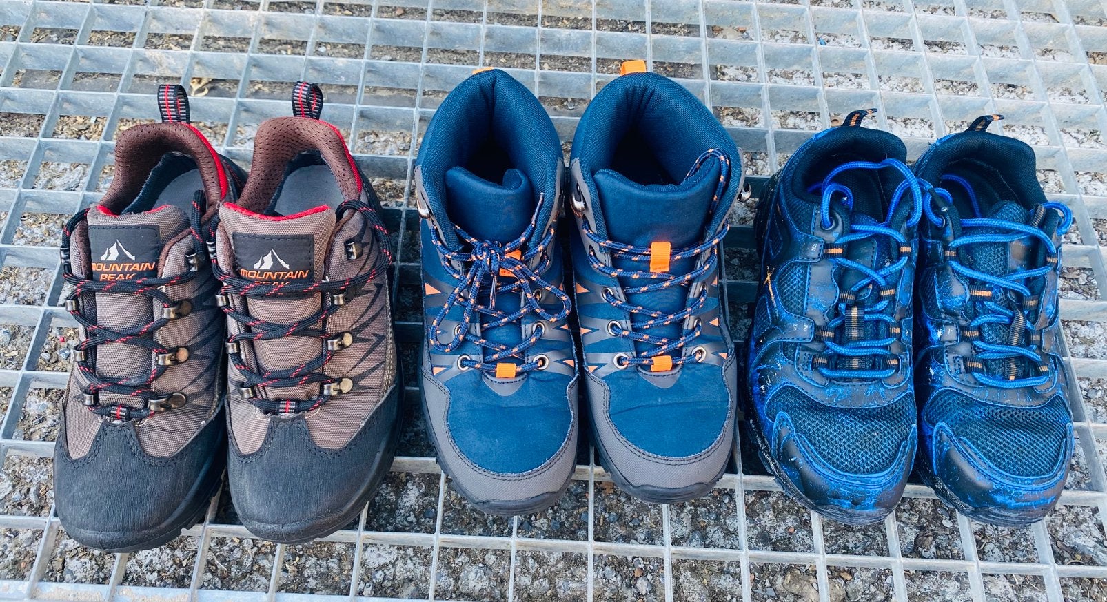 Chaussures de marche/chaussures d'extérieur taille 36-37, Enfants & Bébés, Vêtements enfant | Chaussures & Chaussettes, Comme neuf