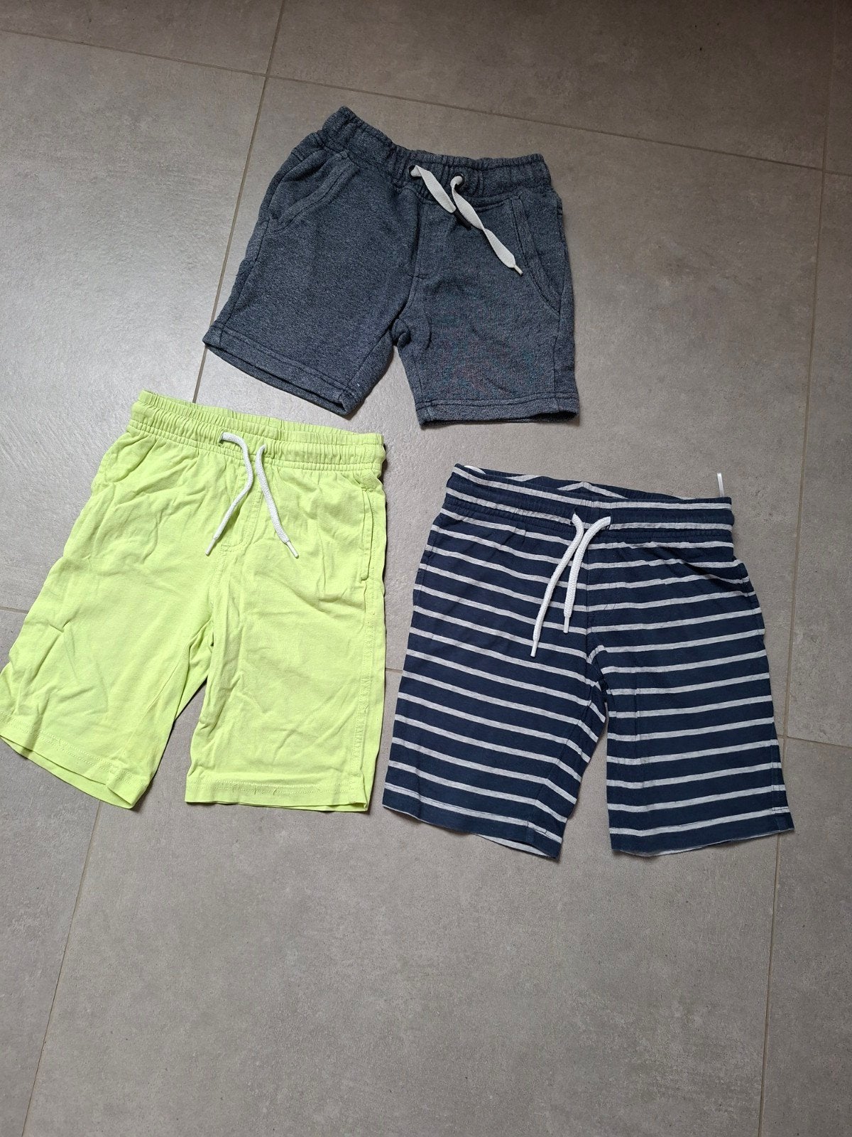 set shorts M110, Ophalen of Verzenden, Gebruikt, Jongen, Broek