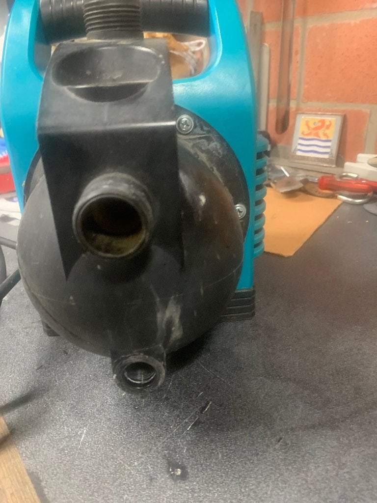 Gardena tuinpomp defect, Ophalen, Gebruikt, Elektrisch, Besproeiingspomp