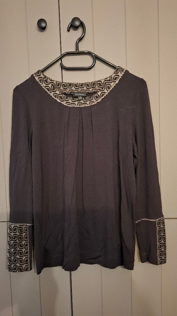 Nieuwe t shirts met lange mouw, Kleding | Dames, T-shirts, Ophalen, Accent, Bruin, Nieuw