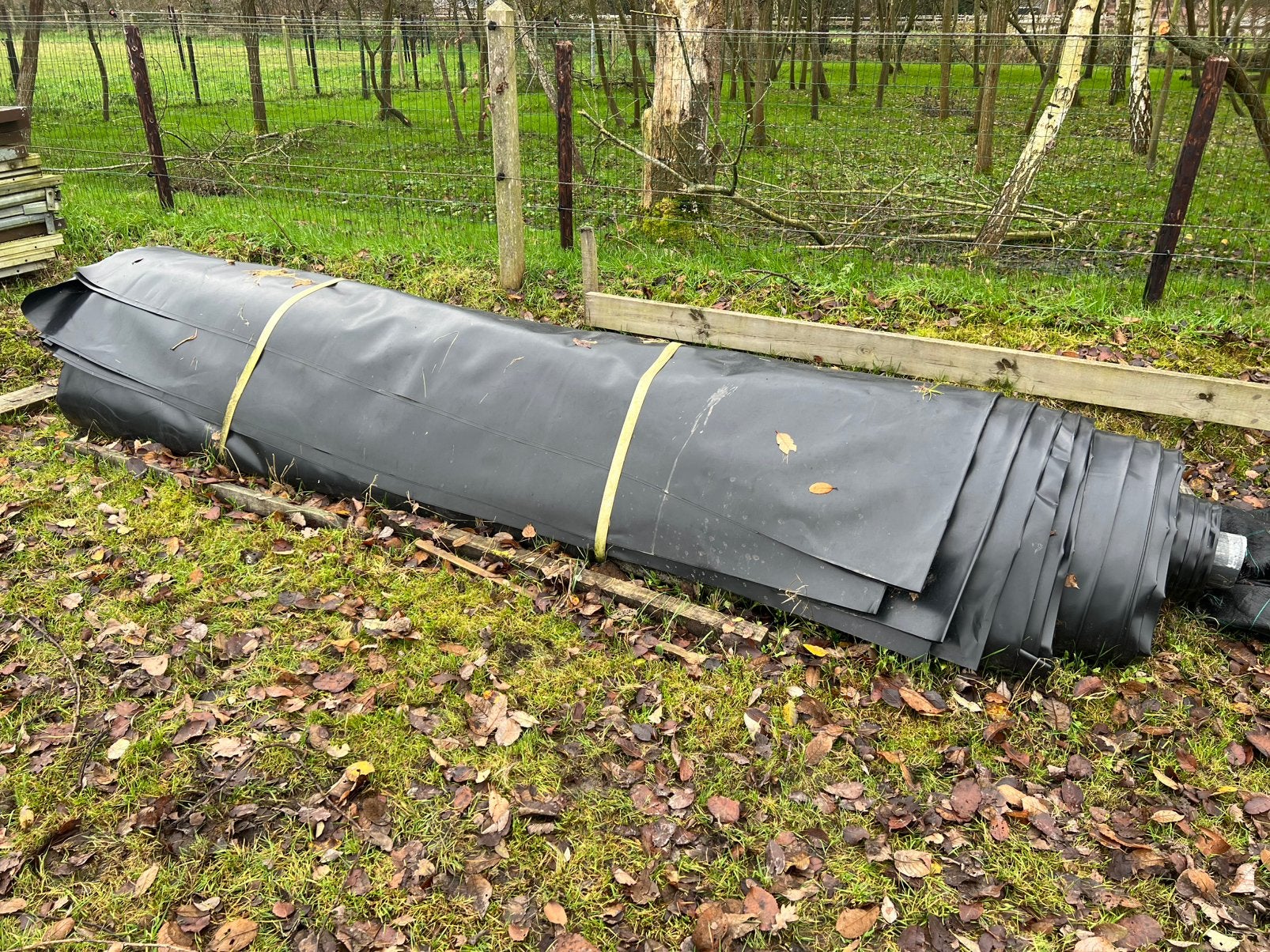 Dikke plastiek LDPE folie voor een paardenbak paardenpiste, Weidegang