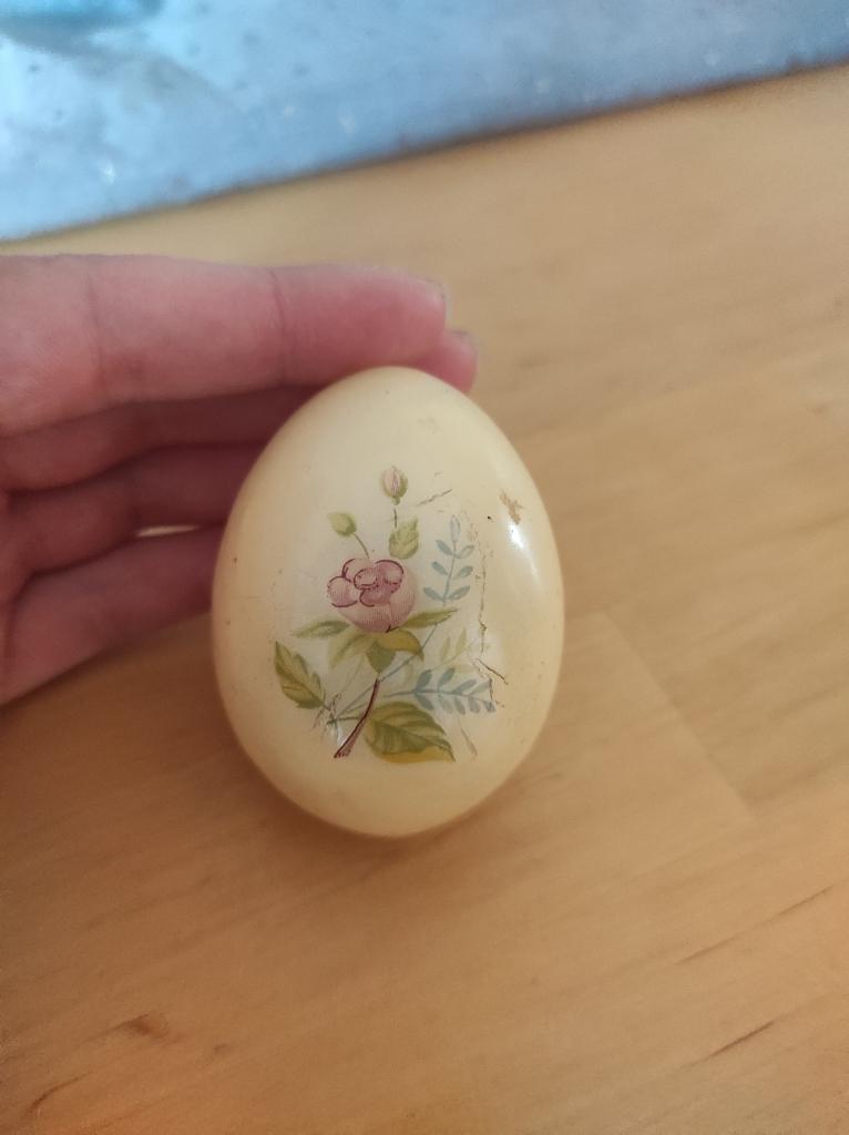Marmeren ei met bloem illustratie, Ophalen