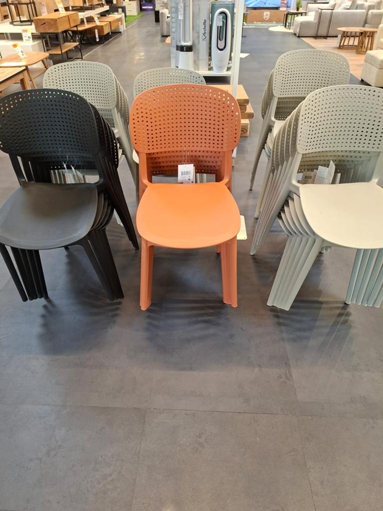 Lot de chaises, Enlèvement