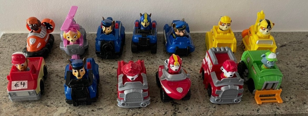 Paw patrol autootjes met vast hondje €4, Kinderen en Baby's, Speelgoed |Speelgoedvoertuigen, Ophalen of Verzenden, Gebruikt
