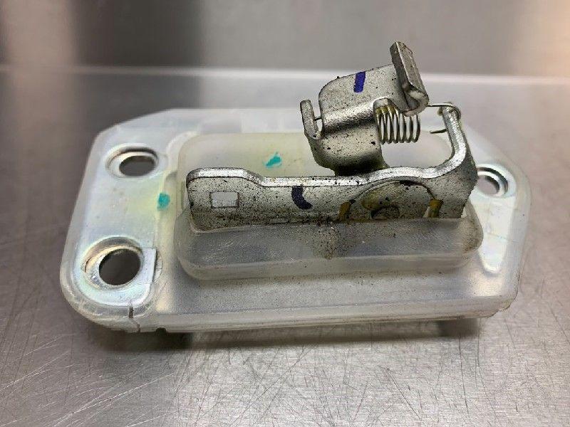 DIVERS VEROUILLAGE Nissan Pixo (D31S) (01-2009/10-2013), Utilisé, Nissan