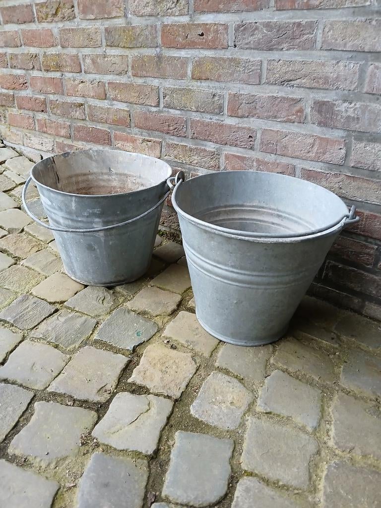 2 zinken emmers., Tuin en Terras, Ophalen, Gebruikt, Rond, Balkon