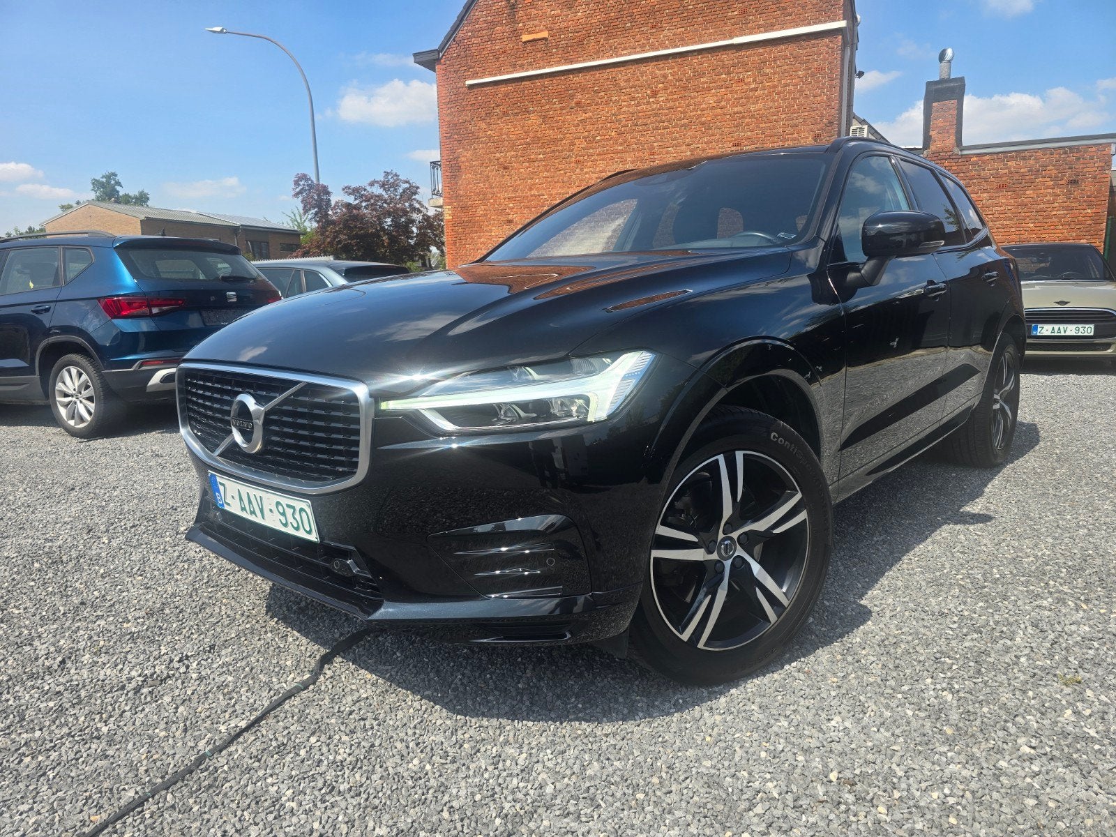 Volvo XC60 T4 Geartronic R-Design 2020 ***GARANTIE DE 12 M**, Autos, Volvo, Cuir, Phares entièrement LED, Achat, Euro 6