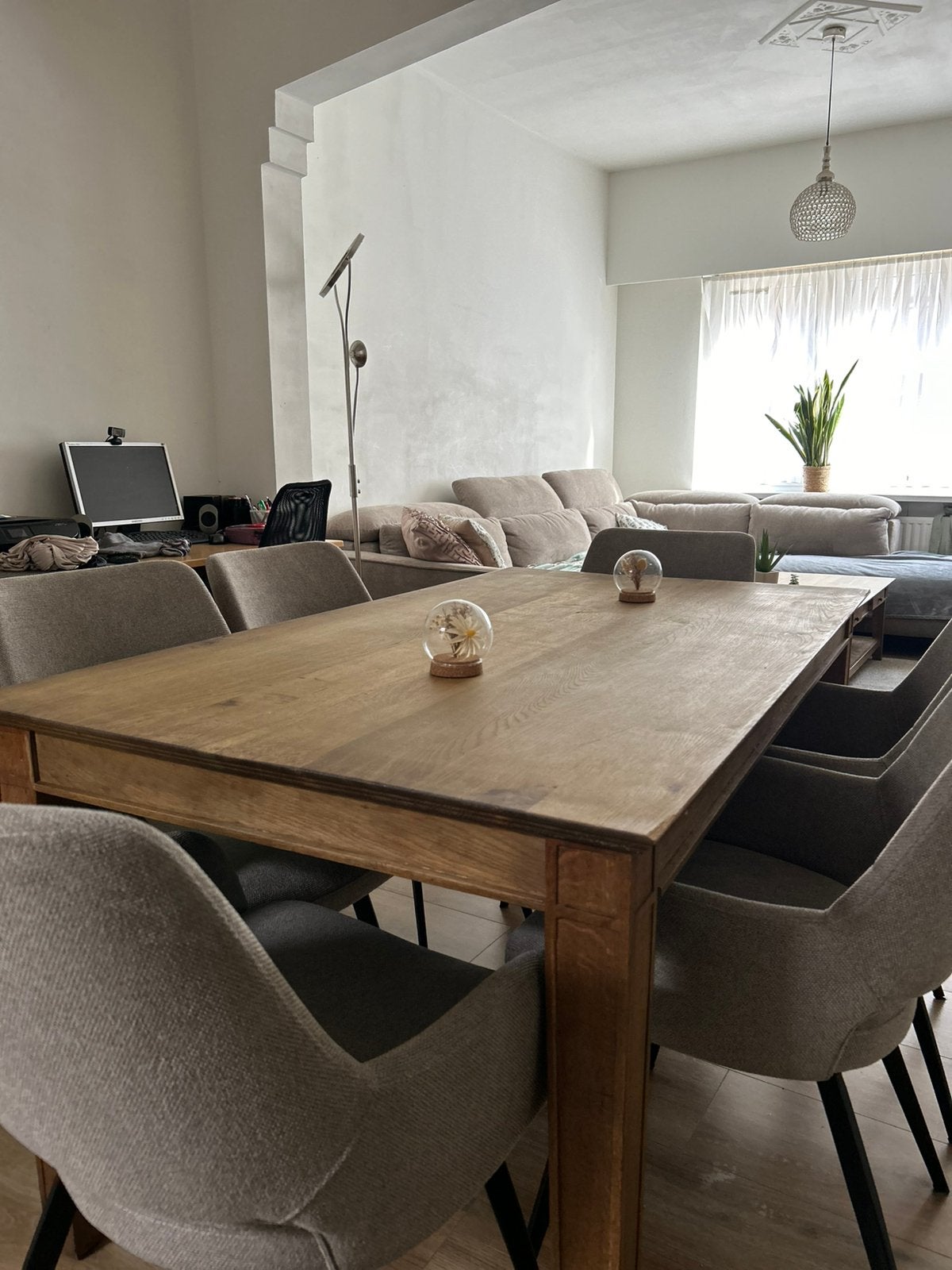 Table de salle à manger Eike, Maison & Meubles, 150 à 200 cm, Cinq personnes ou plus, Comme neuf, Enlèvement