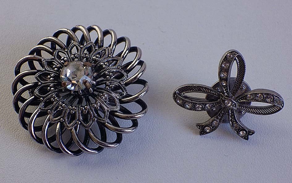 Revival Broches. (2x: Costume Jewellery), Handtassen en Accessoires, Broches, Ophalen, Gebruikt