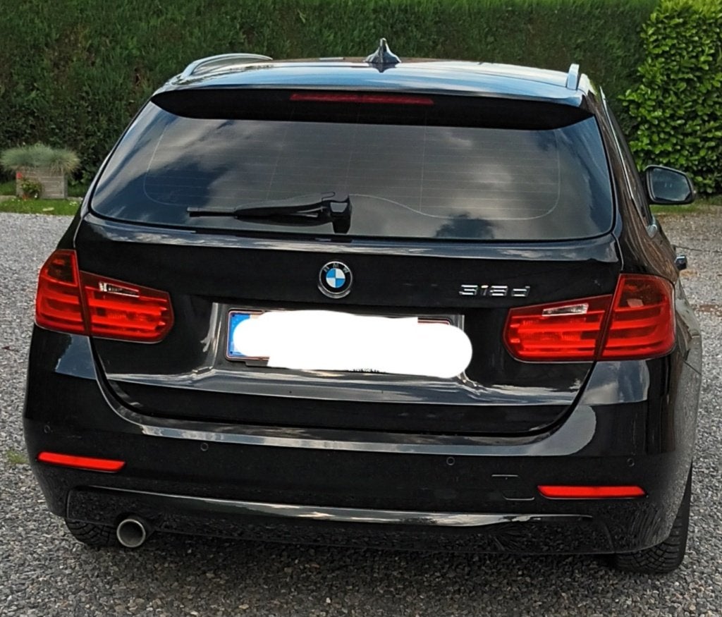 BMW 318D LUXE LIJN, Auto's, Euro 5, 1995 cc, Zwart, 4 cilinders