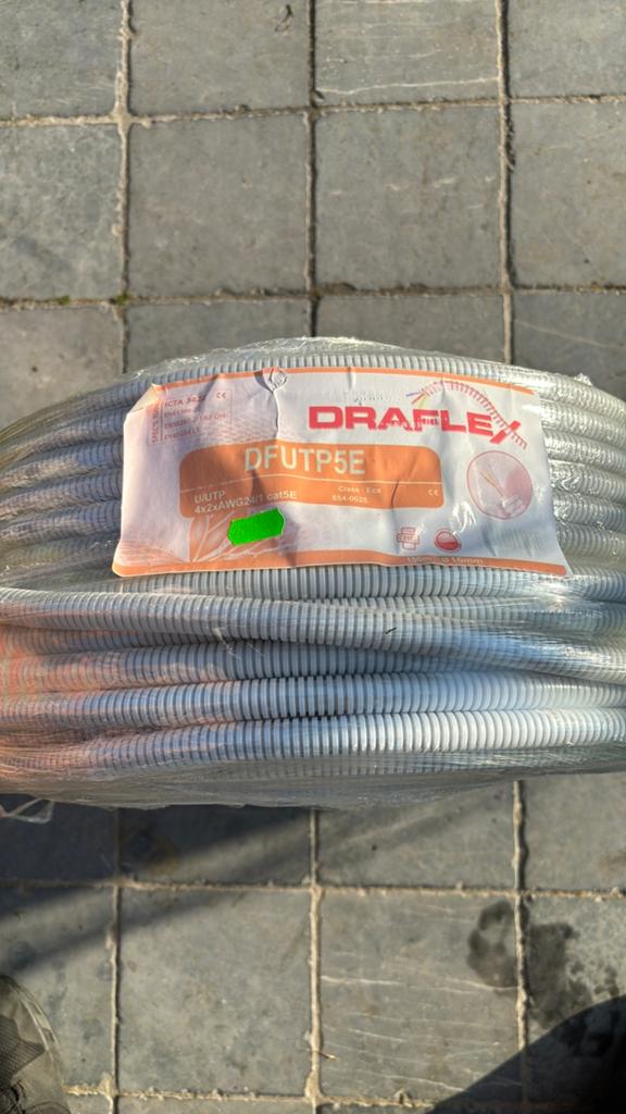 100m  UTP kabel, Enlèvement, Comme neuf