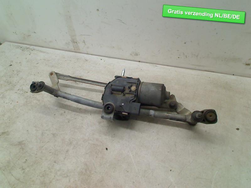 MOTEUR + TRINGLERIE ESSUIE GLACE AVANT Touran (1T1 / T2), Utilisé, De Bloemendaal 21 21
5221 EB  'S HERTOGENBOSCH, NL, Info@123Parts.nl