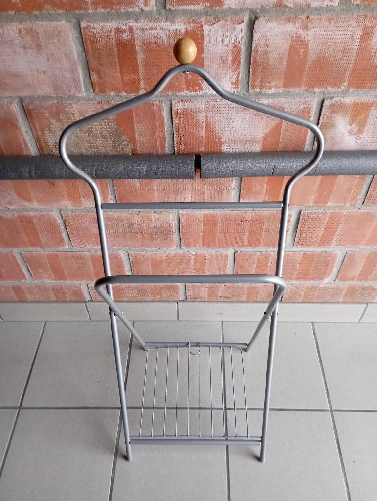 Opvouwbaar(licht metalen)slaapkamer butler met schoenrekje., Huis en Inrichting, Ophalen, Zo goed als nieuw, Minder dan 100 cm