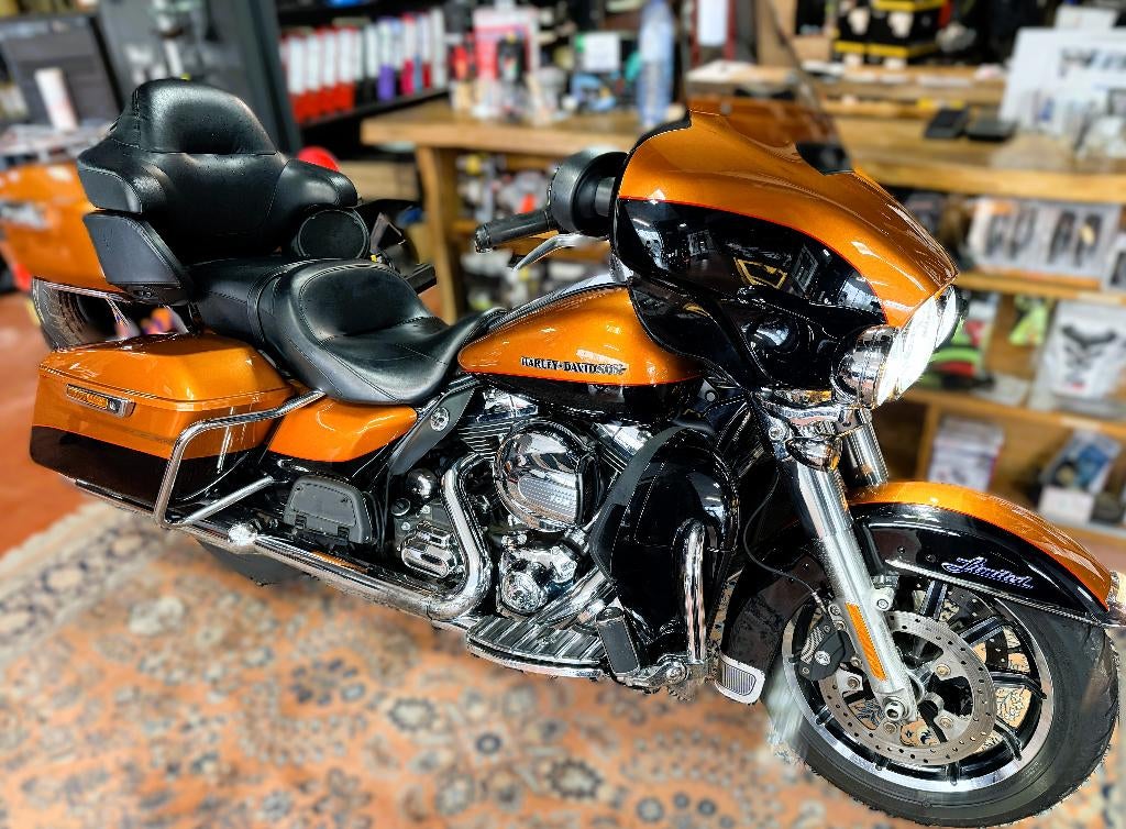 Electra Glide Ultra 1690cm³ ABS 2015 GAR 1,2,3 jaar JHB, 2 cilinders, 1690 cc, Nieuw, Bedrijf