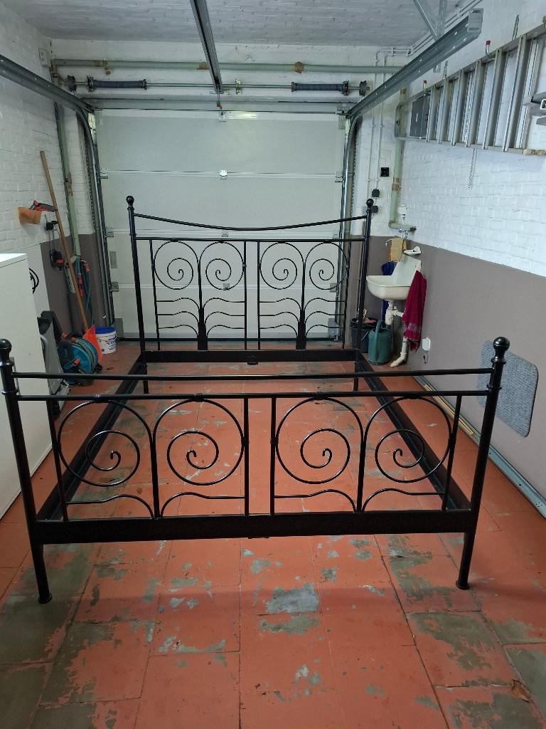 Bedden, frame zonder lattenbodem, Ophalen, Zwart, Tweepersoons, 200 cm