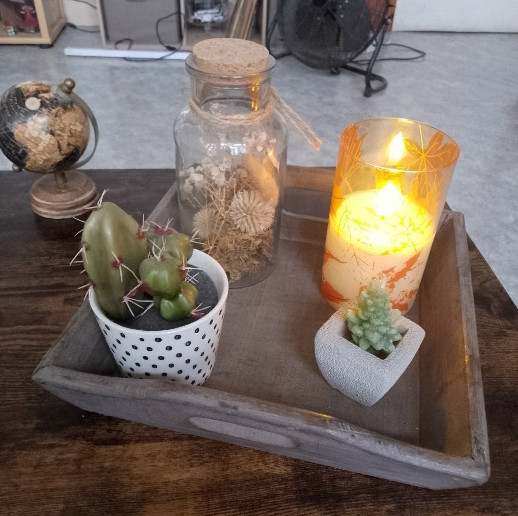 plateau en bois avec décos et bougie led 25 sur 25cm, Enlèvement ou Envoi, Utilisé, Bois, Bougie