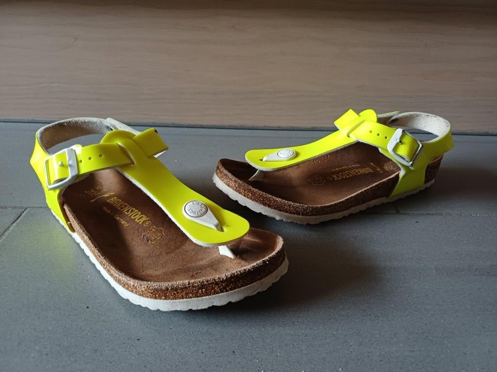 birkenstock sandalen maat 32 kleur neon geel, Gebruikt, Meisje, Overige typen, Ophalen of Verzenden