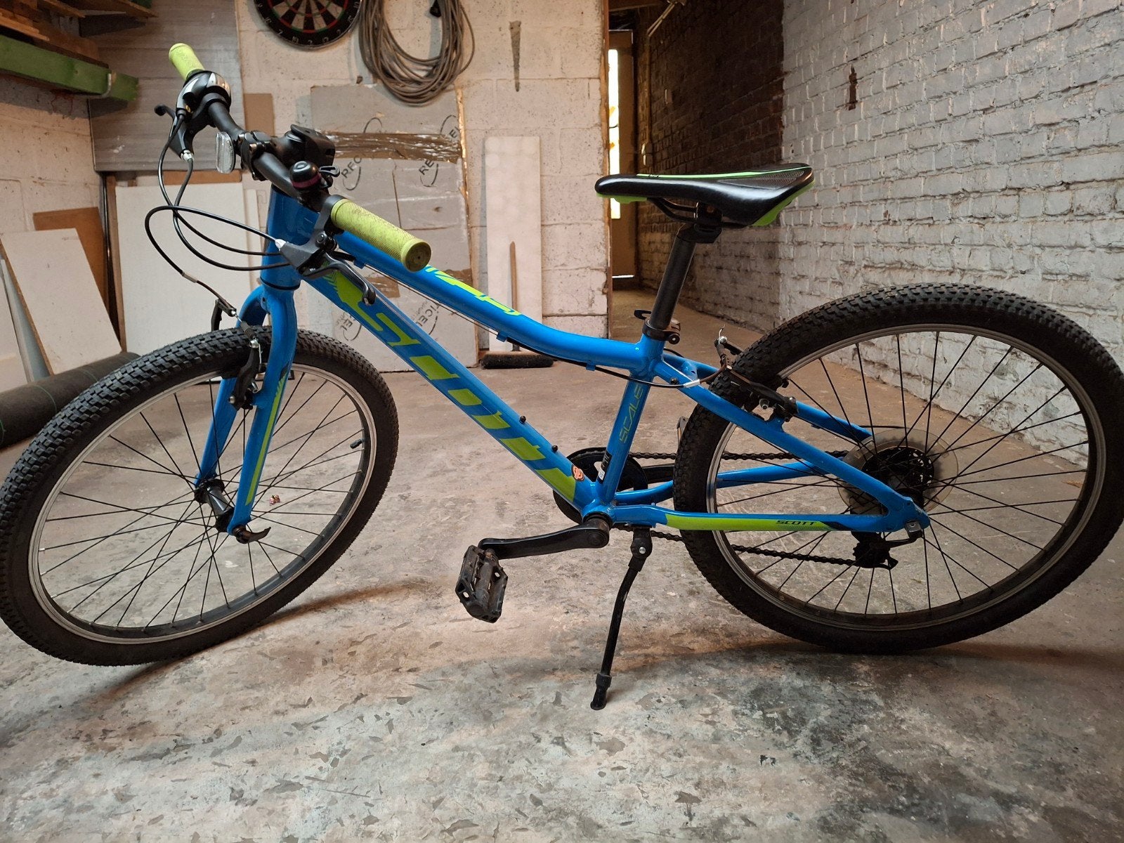 Blauwe kinderfiets, merk Scott, 24 inch., Ophalen