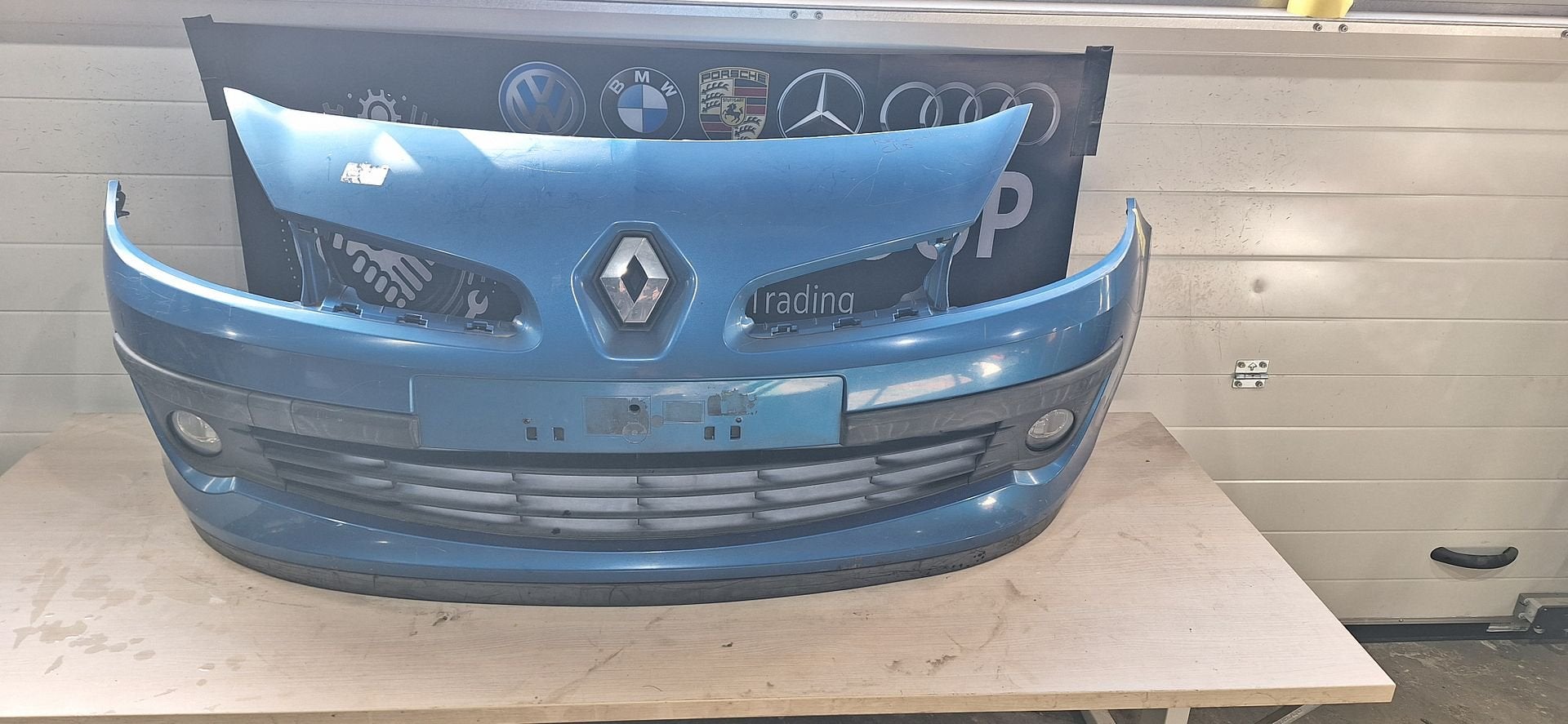 Renault Mégane II Facelift voorbumper, Gebruikt, -, -, Ophalen of Verzenden