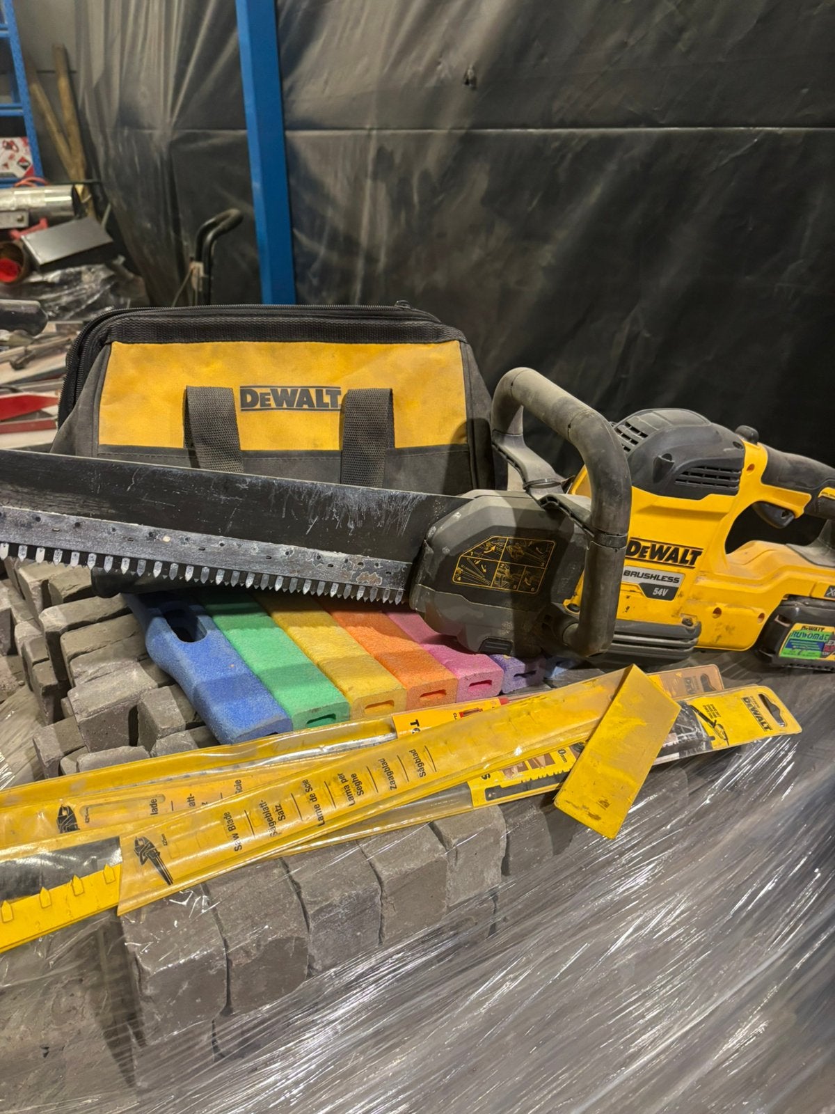 Zaagmachine dewalt, Ophalen, Zo goed als nieuw