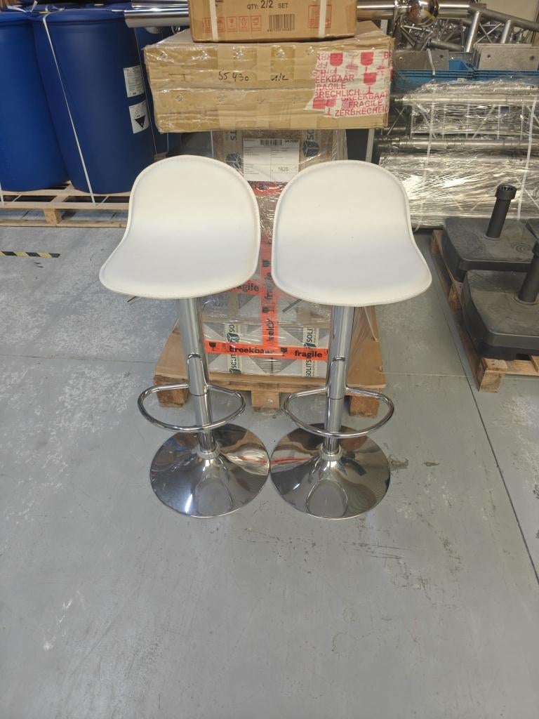 tabouret, Maison & Meubles, Tabourets de bar, 2 tabourets, Enlèvement, Comme neuf, Cuir