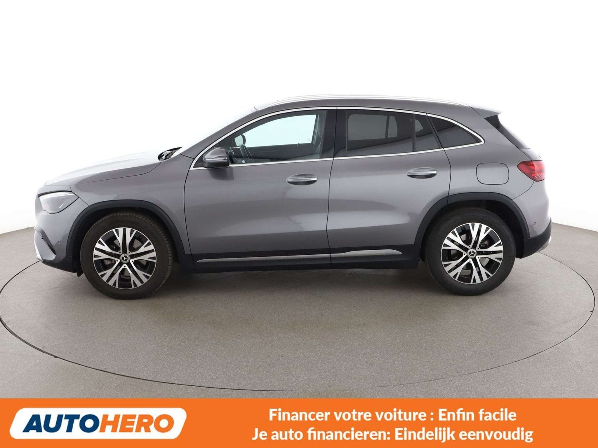 Mercedes-Benz GLA 200 GLA 200 d Progressive (bj 2024), Auto's, Gebruikt, Alcantara, 5 deurs, 150 pk