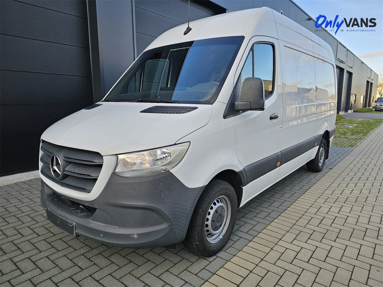 Mercedes-Benz Sprinter 314 CDi / L2H2 / Aut. / Cam / € 15.6, Auto's, Wit, Mercedes-Benz, Diesel, 5 deurs
