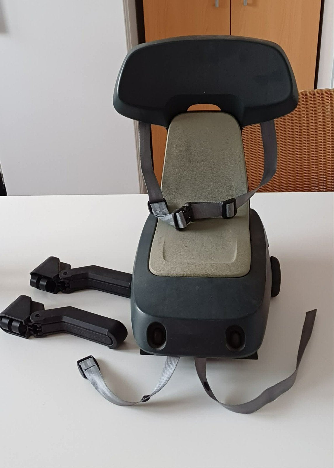 Kinder fietszitje, Fietsen en Brommers, Fietsaccessoires | Fietsstoeltjes, Ophalen, Achterzitje, Voetsteuntjes, 15 t/m 36 kg
