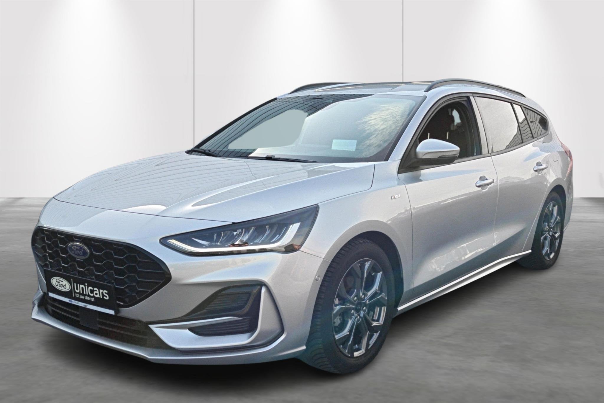 Ford Focus St-Line 1.0 Ecoboost mhev 125pk M6 Trekhaak, 118 g/km, Stof, Gebruikt, 5 deurs