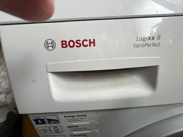 Te koop Bosch Wasmachine en droogkast, Elektronische apparatuur, Was-droogcombinaties, 8 tot 10 kg, Ophalen, Gebruikt, Minder dan 85 cm